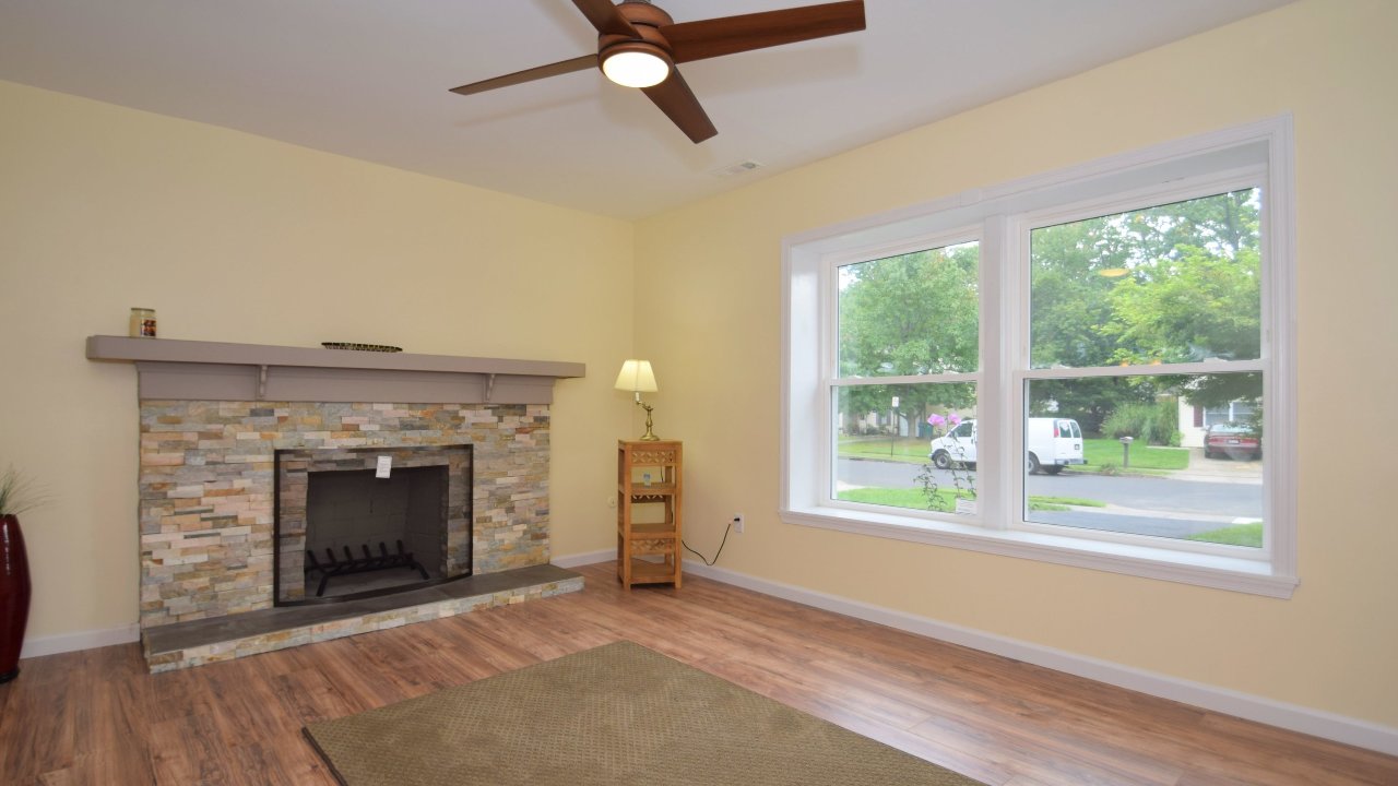 561 Fernwood Ln, Bristol, PA, 19030 Scene 2