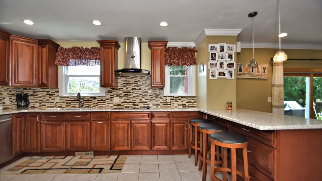 19 Crestland Ter, Doylestown, PA, 18901 Scene 2