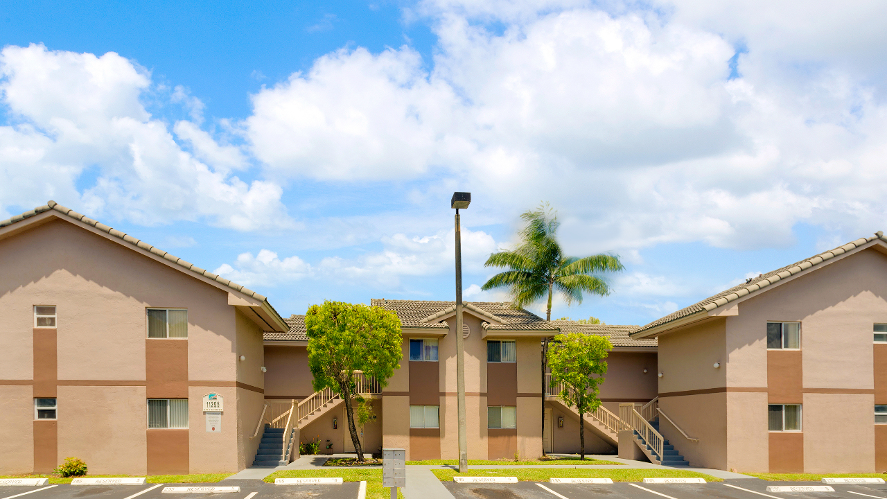 Sundance-Apartments-02