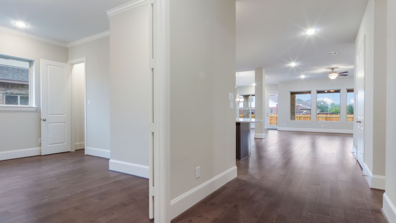 4310EgremontPlace_004