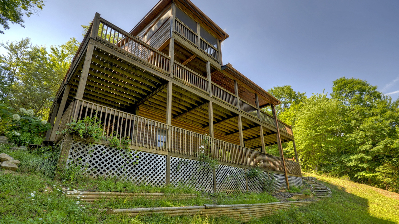 105 Arrow Way, Mineral Bluff, GA, 30559 Scene 3