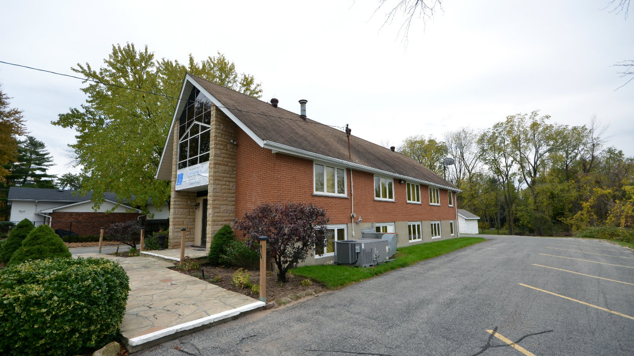 338 Johnston Dr, Burlington, ON, L7N 1V6 Scene 3