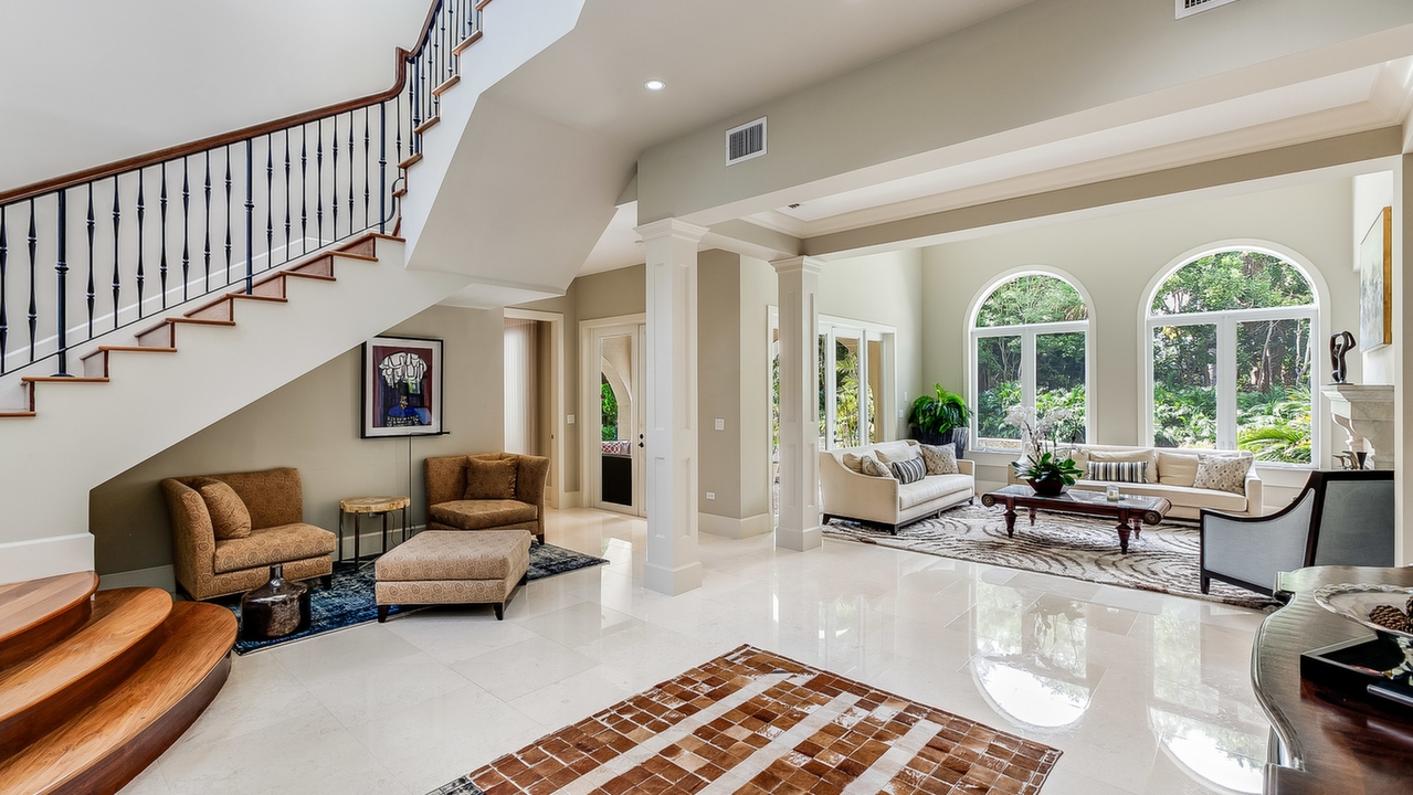 11300-SW-69th-Ave-02