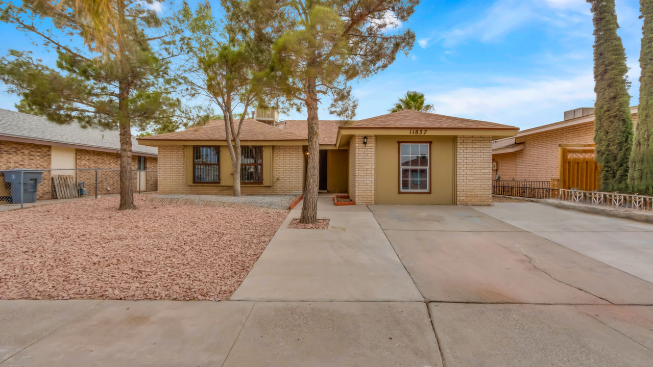 11837 Lewis Lee Ct, El Paso, TX, 79936 Scene 1