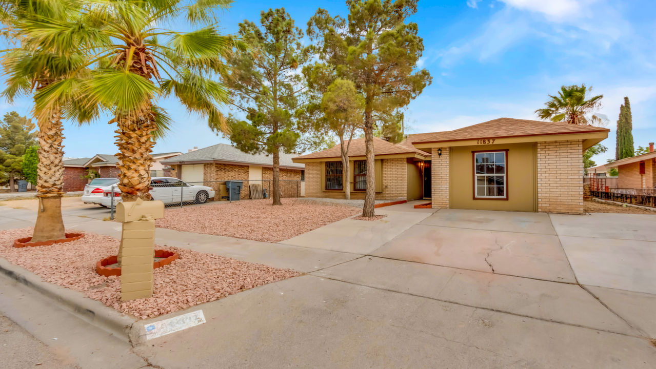 11837 Lewis Lee Ct, El Paso, TX, 79936 Scene 2