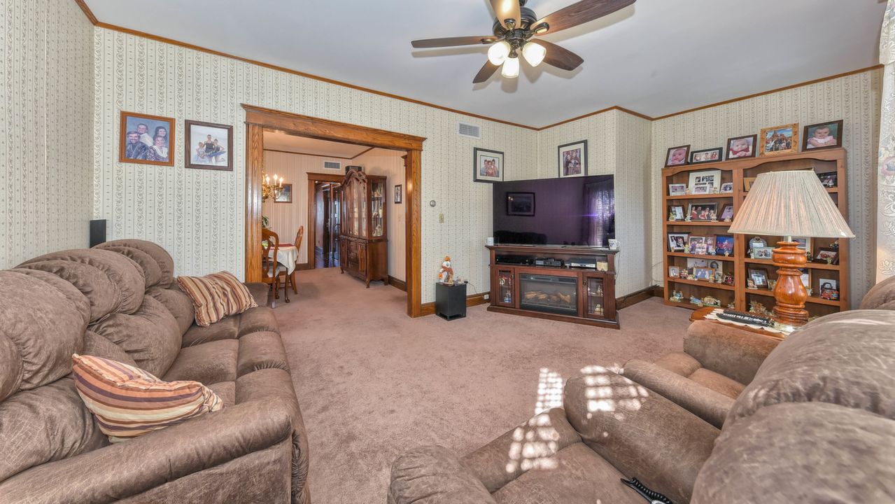 2nd Flr Living Room_2