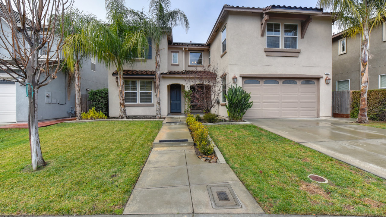 2905 Escalon Pl., Modesto, CA, 95355 Scene 1