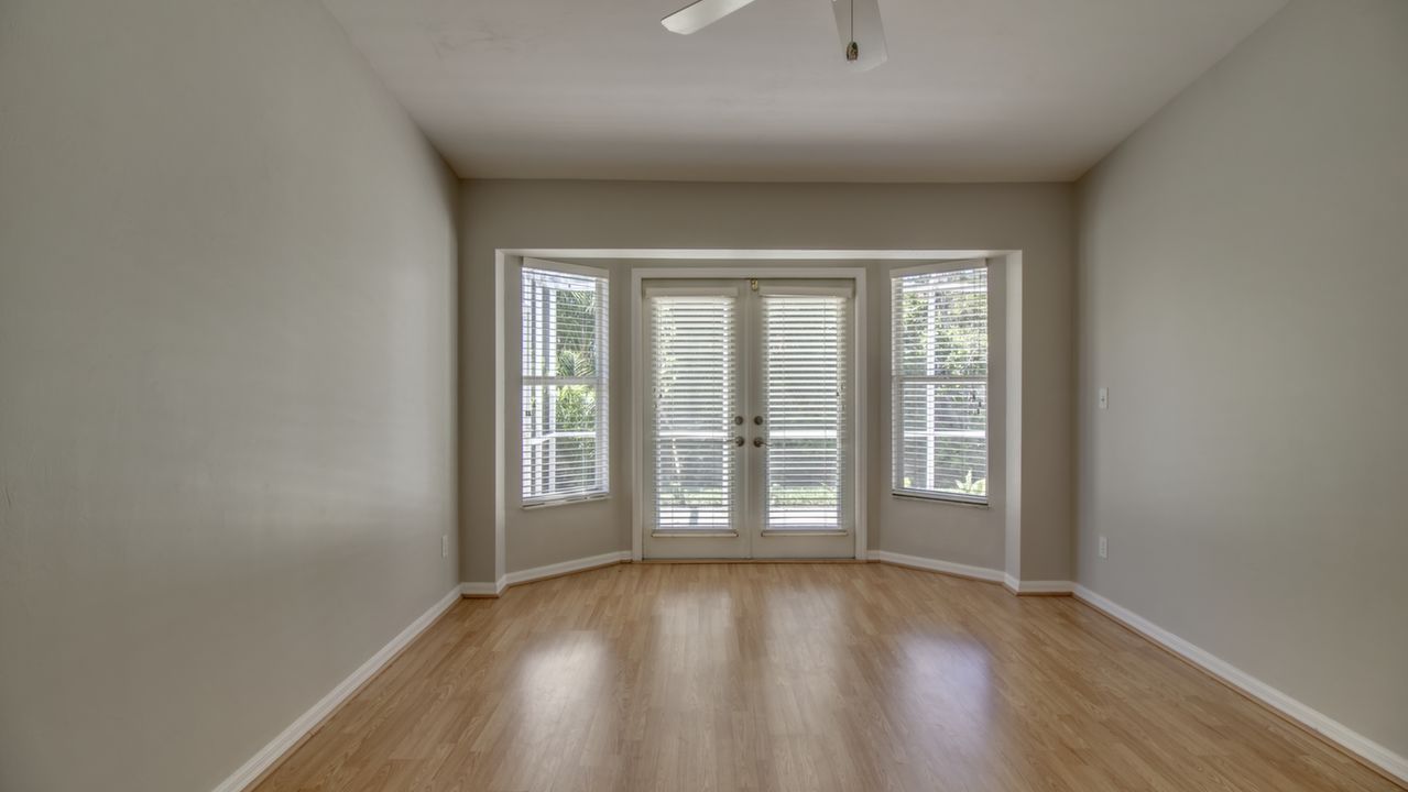 8013 San Vista Cir, Naples, FL, 34109 Scene 3