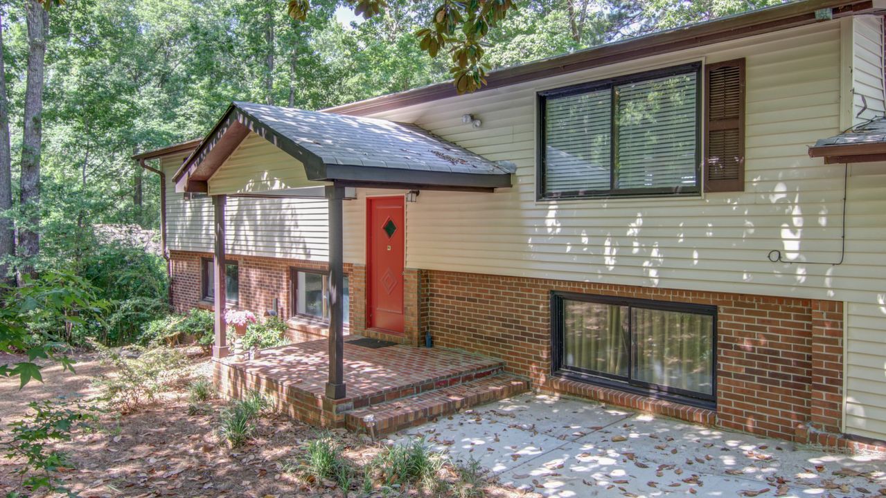 Front of House w/Covered Entrance