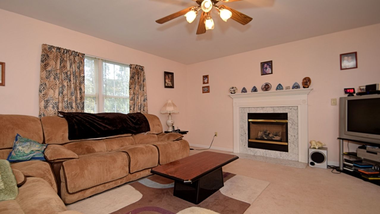 108 Clarion Dr, Douglassville, PA, 19518 Scene 2