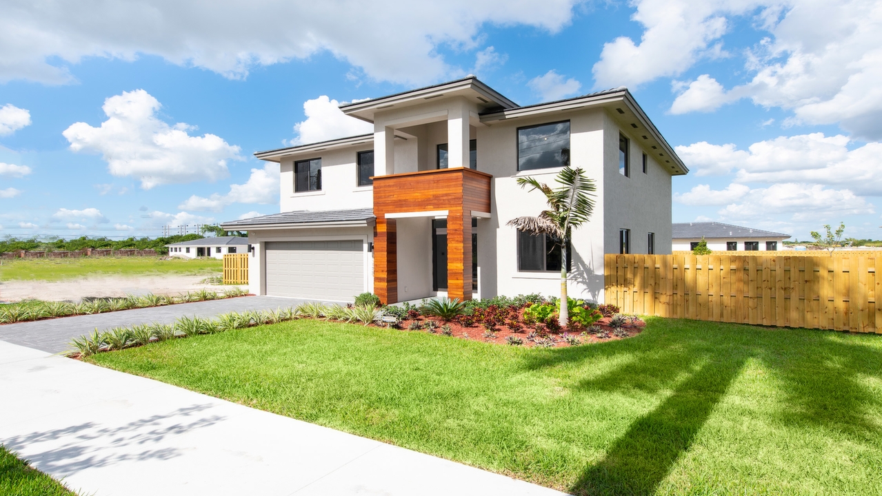 13229-SW-232nd-St-01