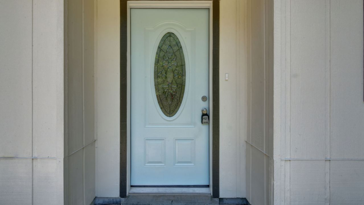 03_Entrance_00
