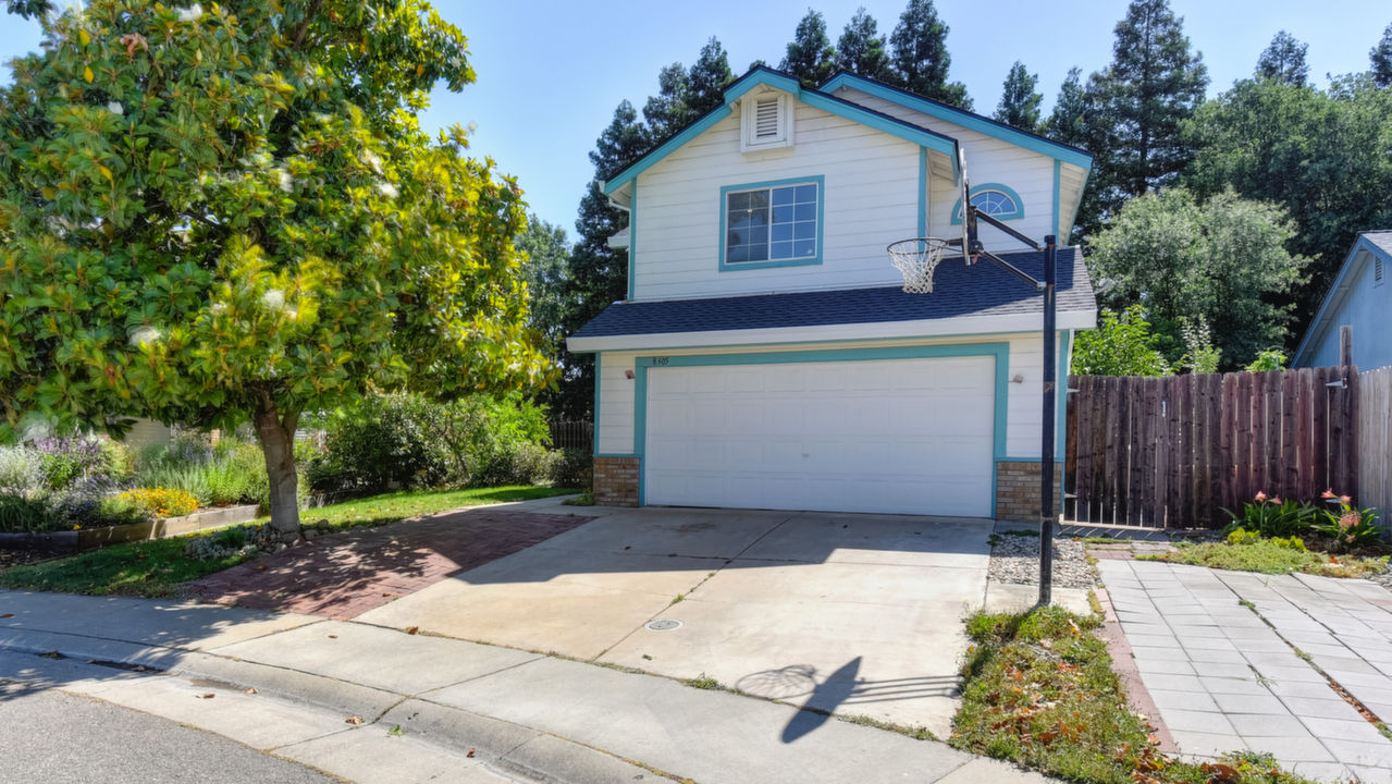 8305 Bull Mountain Cir., Elk Grove, CA, 95758 Scene 2