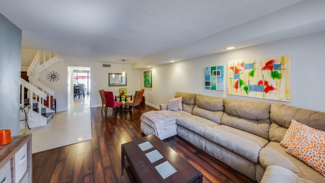 10621-SW-77th-Ter-03