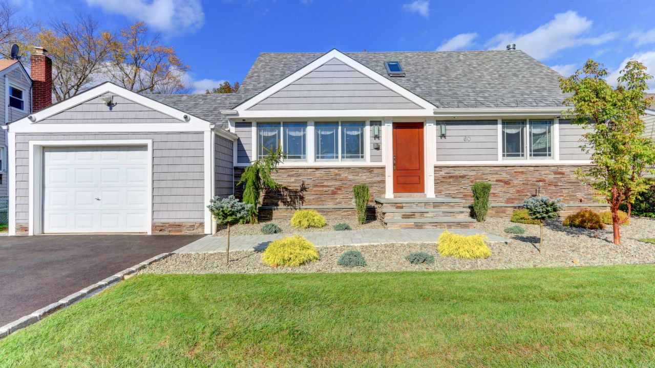 60 Lewis Ln, Syosset, NY, 11791 Scene 1