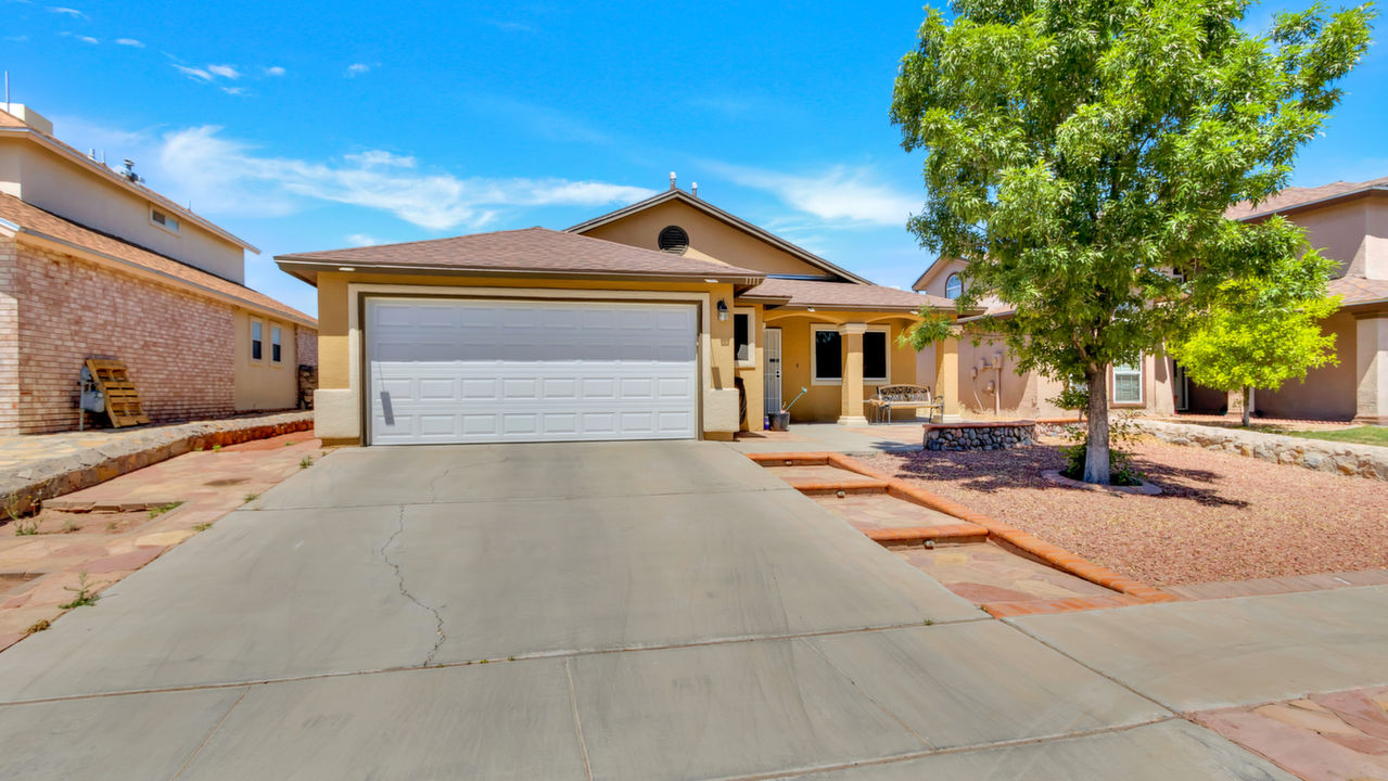 1111 JOHN PHELAN DR, El Paso, TX, 79936 Scene 1