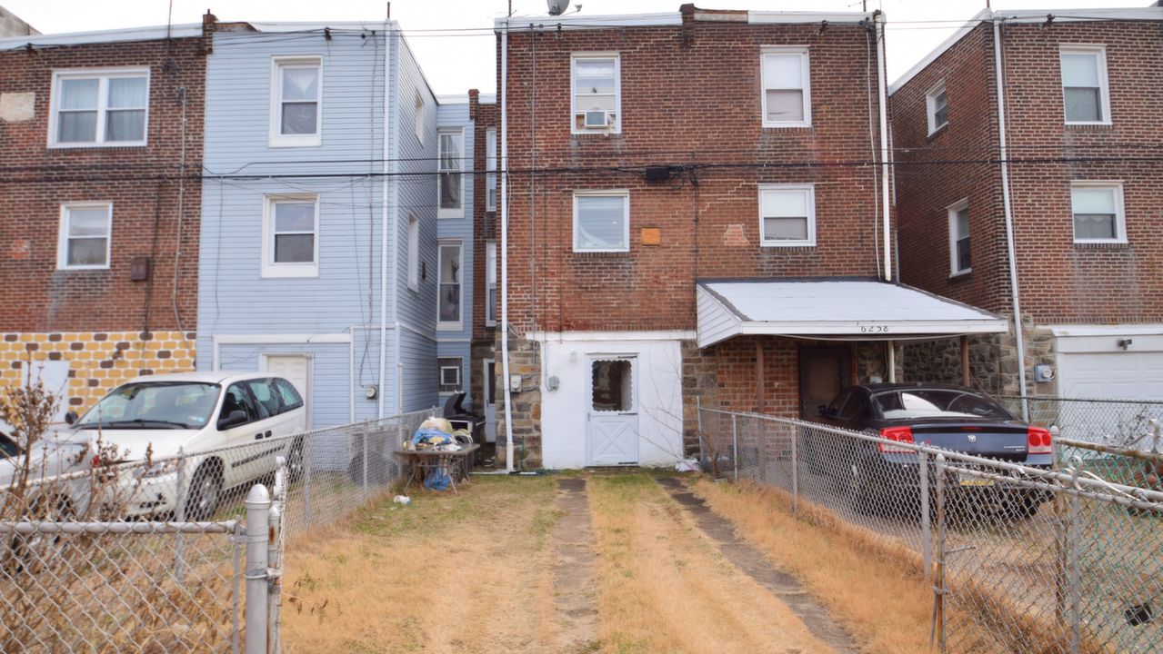 6260 Erdrick St, Philadelphia, PA, 19135 Scene 4