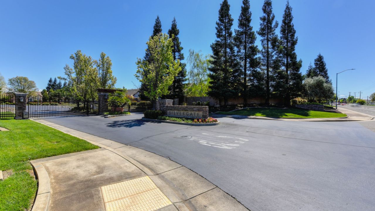 9756 Silvergate Lane, Elk Grove, CA, 95624 Scene 4