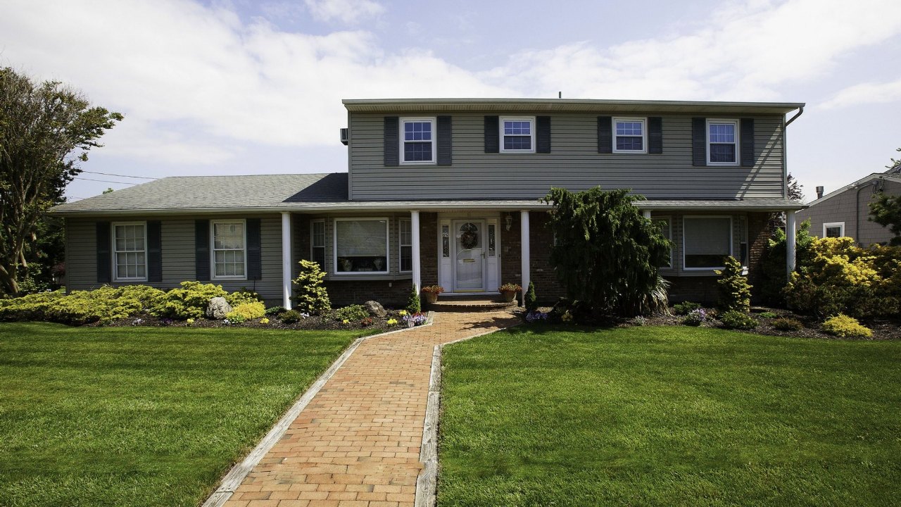 6 Compass Lane, Massapequa, NY, 11758 Scene 1