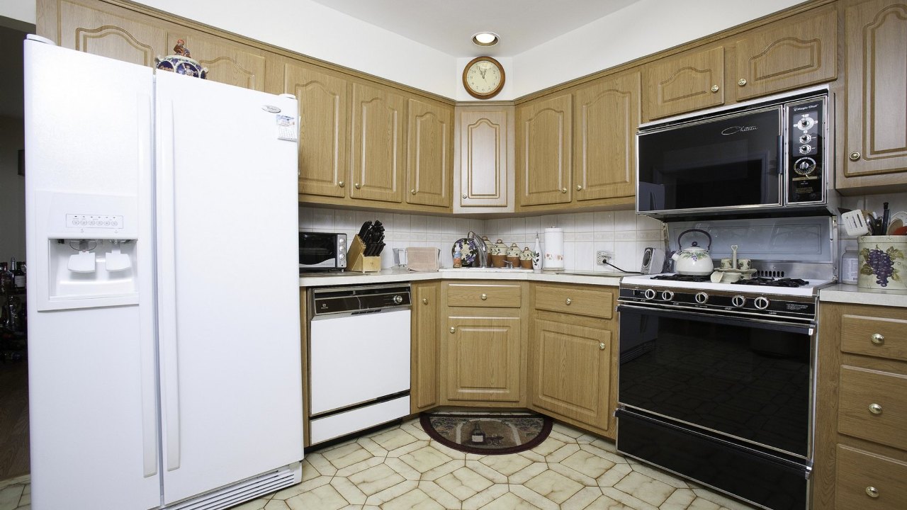 6 Compass Lane, Massapequa, NY, 11758 Scene 3