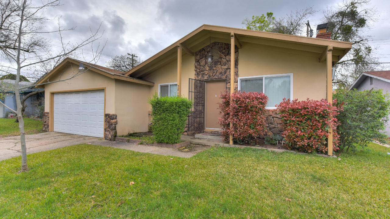 5819 Woodleigh Drive, Carmichael, CA, 95608 Scene 1