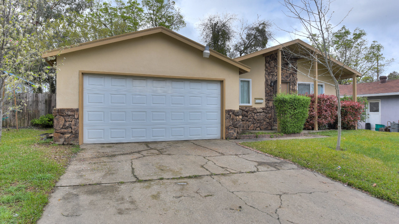 5819 Woodleigh Drive, Carmichael, CA, 95608 Scene 4