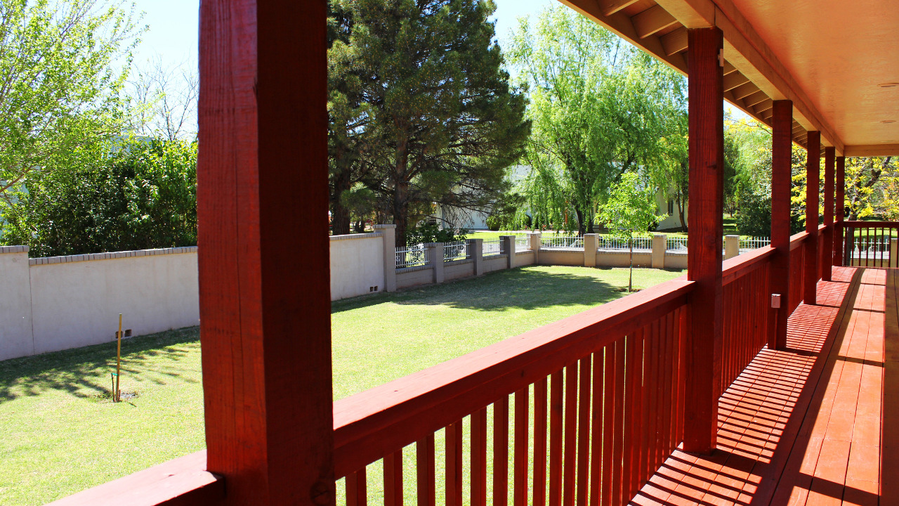 Wrap Around Porch2