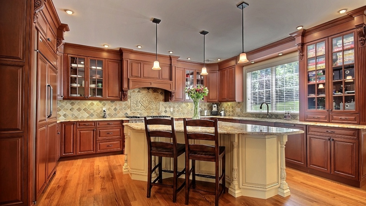 High End Gourmet Kitchen