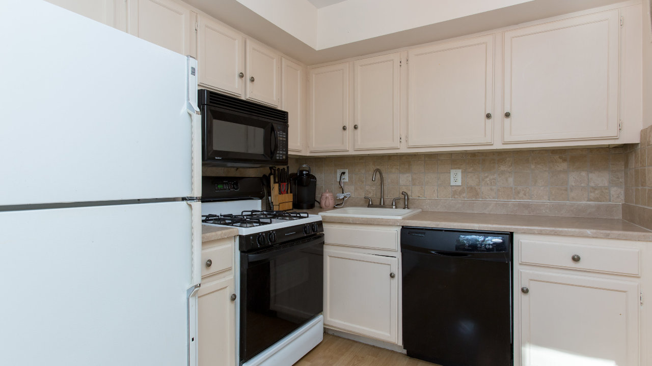 112 Painters Crossing-30