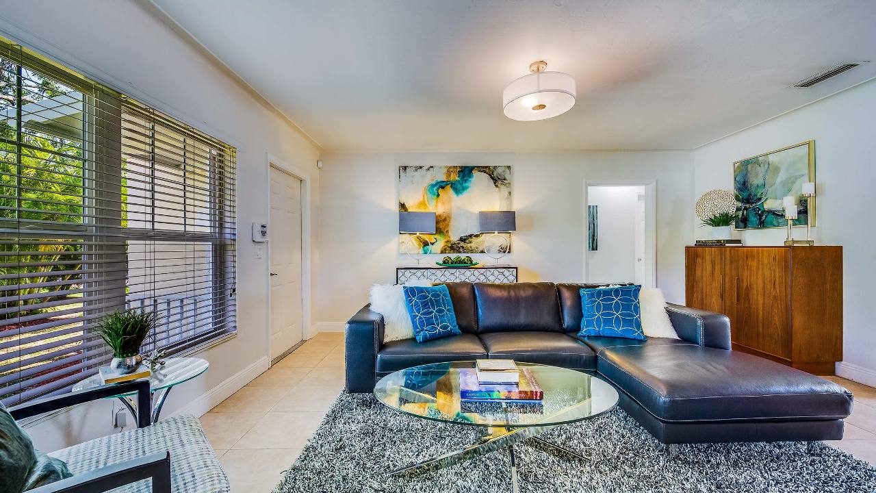 9826-NW-1st-Ave-04