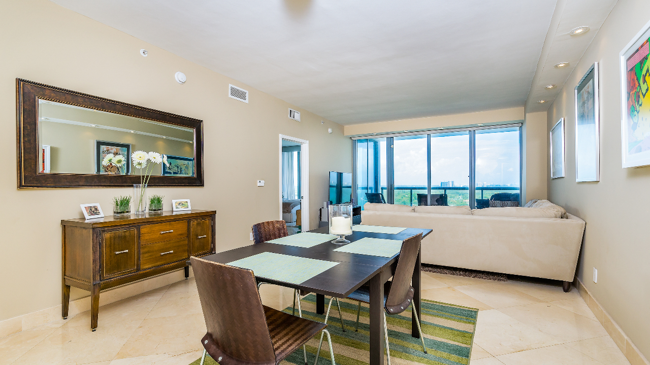 Blue-Condo-#1707-02