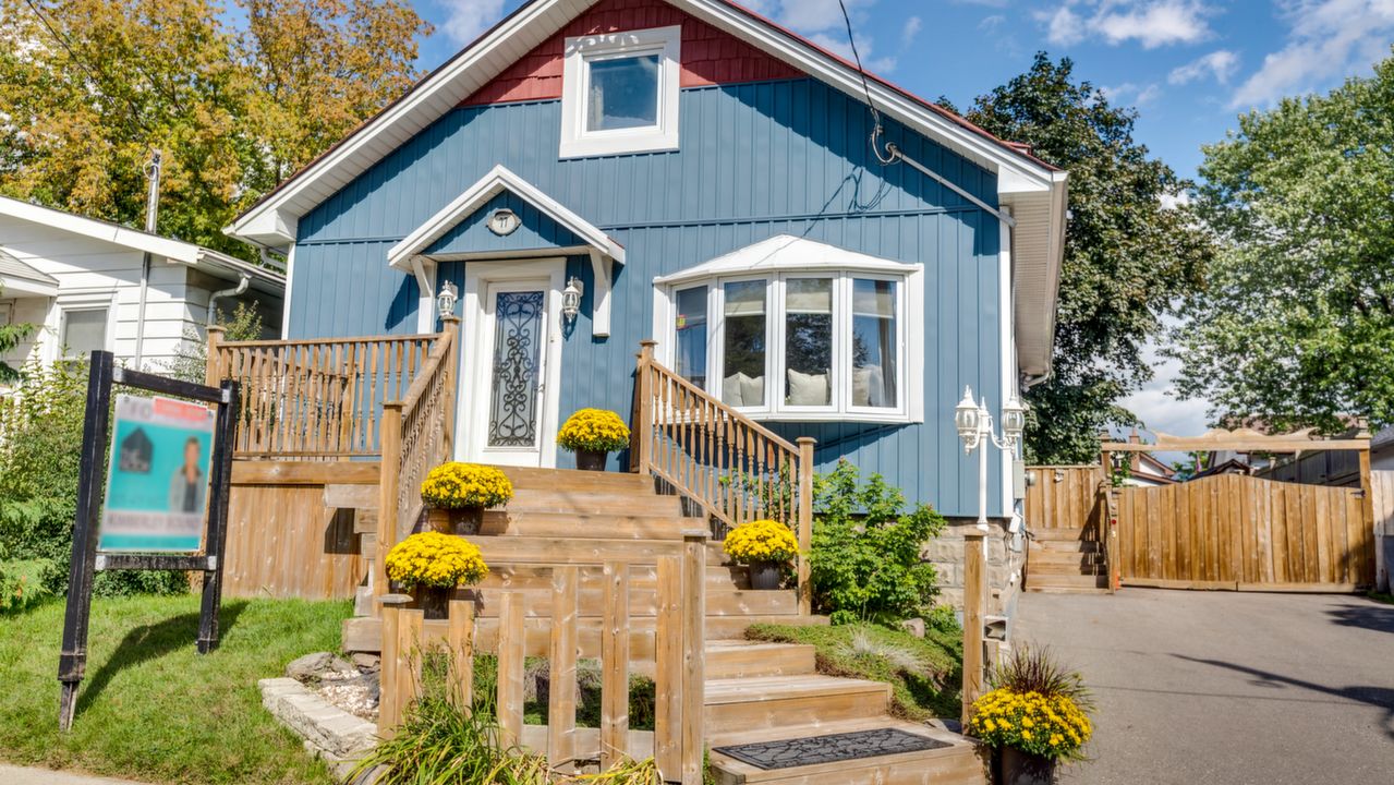 77 Westmount Street, Oshawa, ON, L1J 4X2 Scene 2