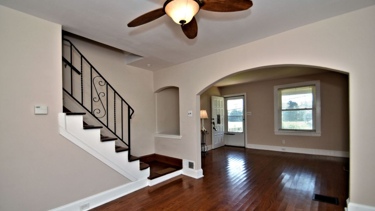 192 W Hendrickson Ave, Morrisville, PA, 19067 Scene 3