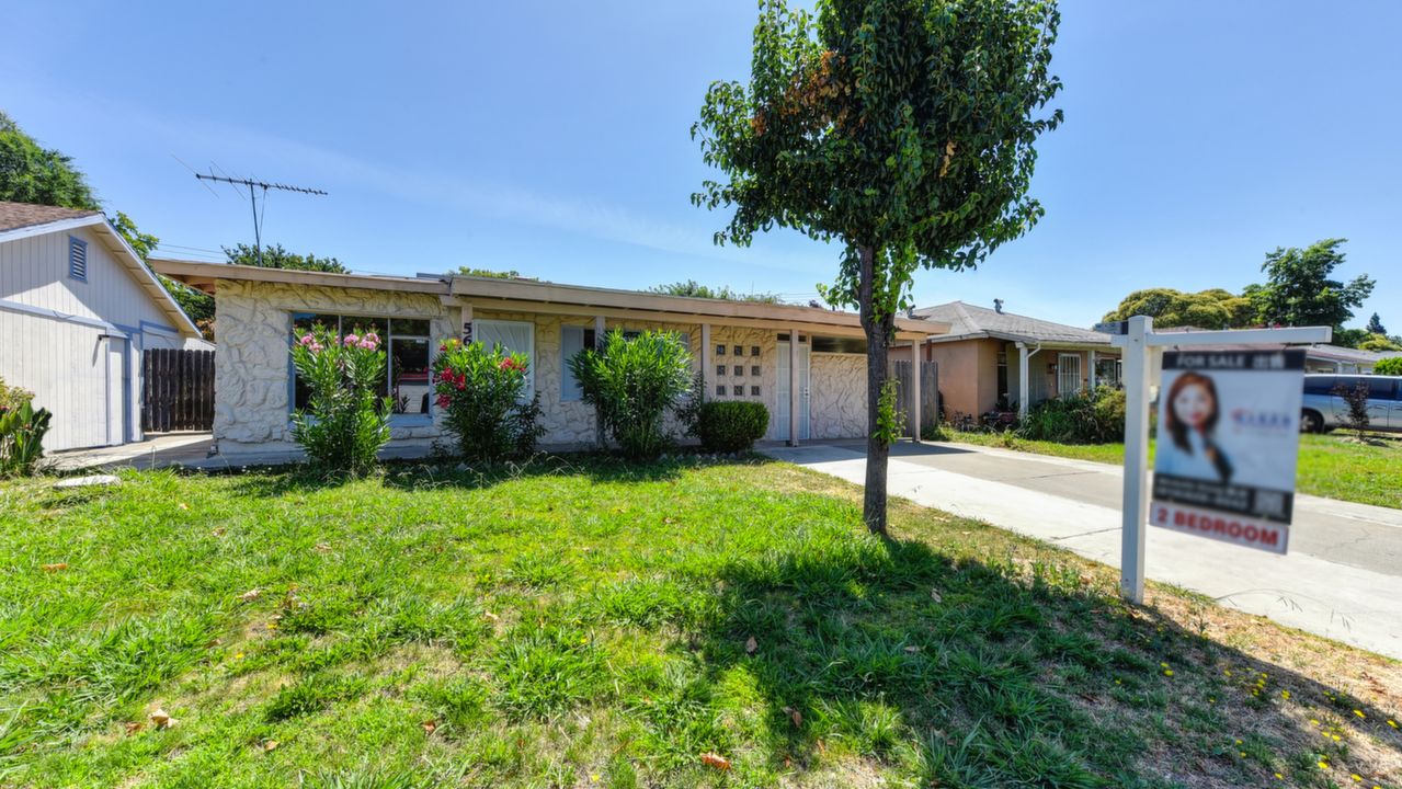 5657 James Way,, Sacramento, CA, 95822 Scene 3