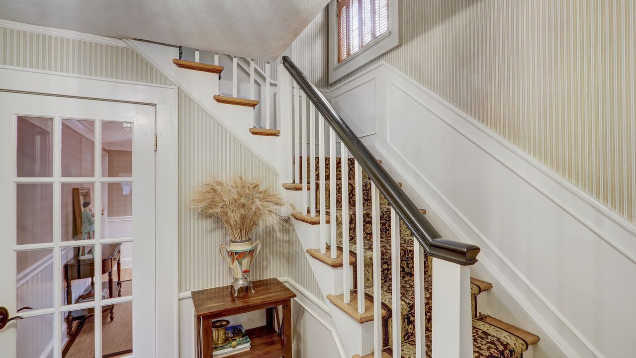 998 Clark Pl, Woodmere, NY, 11598 Scene 3