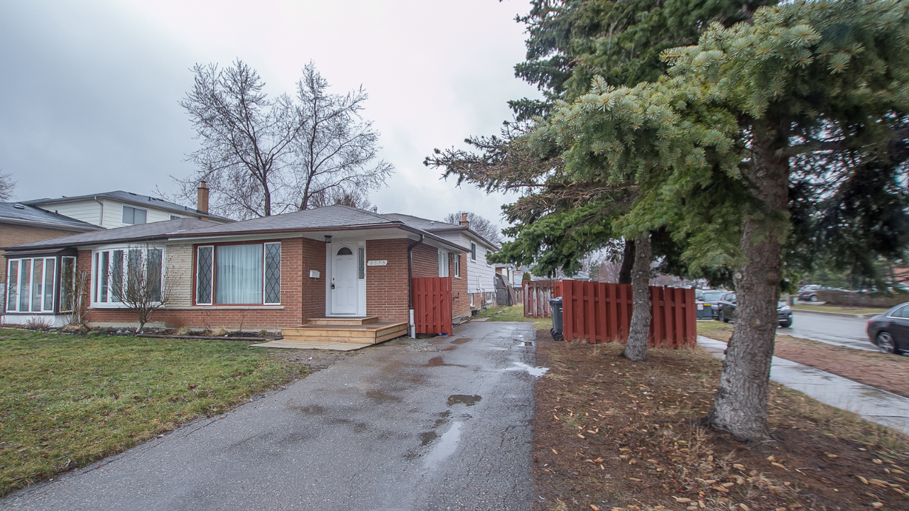 2375 Gareth Road, Mississauga, ON, L5B 1Z4 Scene 1