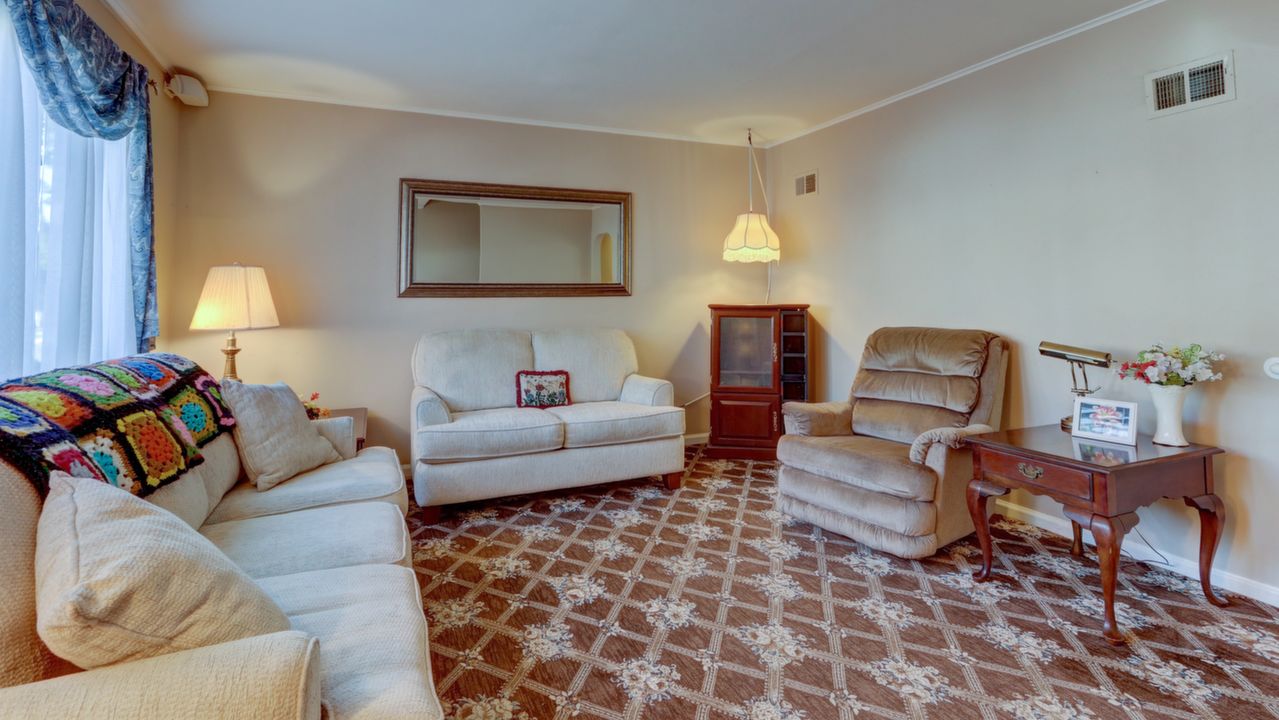 730 Carlton Rd, West Babylon, NY, 11704 Scene 3