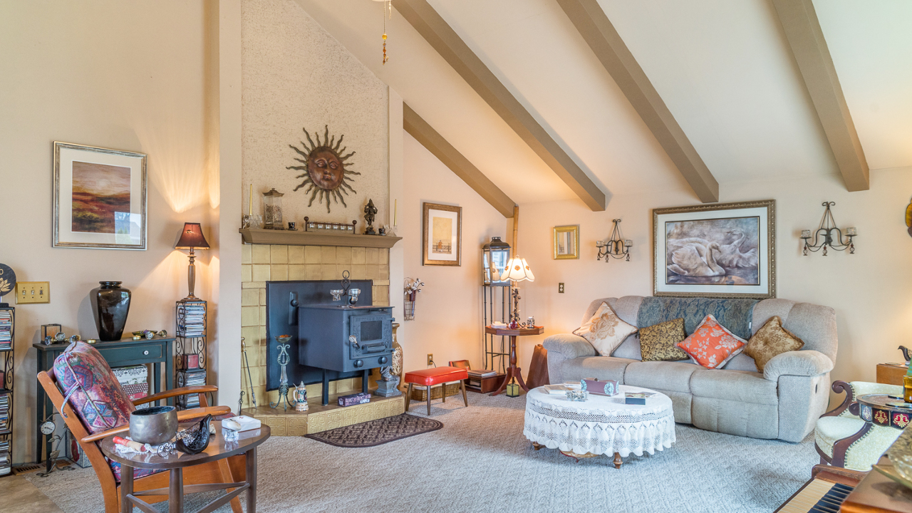 Family Room w/ Fireplace