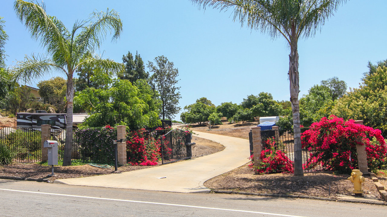 10047 El Capitan Real, El Cajon, CA, 92021 Scene 4