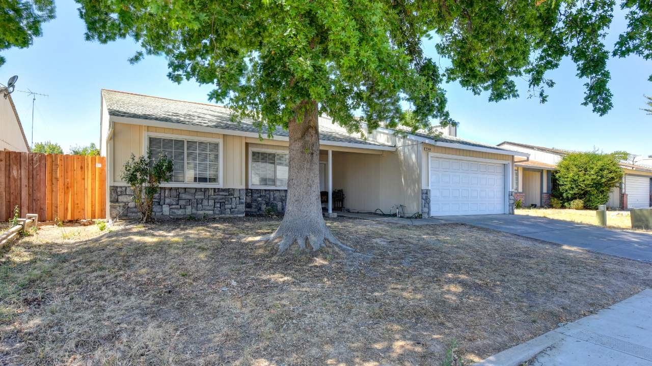 7748 Southbreeze Dr., Sacramento, CA, 95828 Scene 2