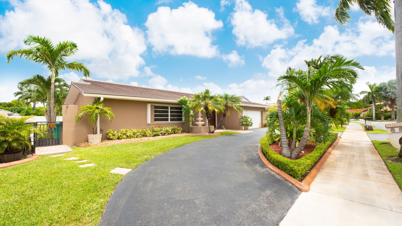 2105-SW-123rd-Ct-02