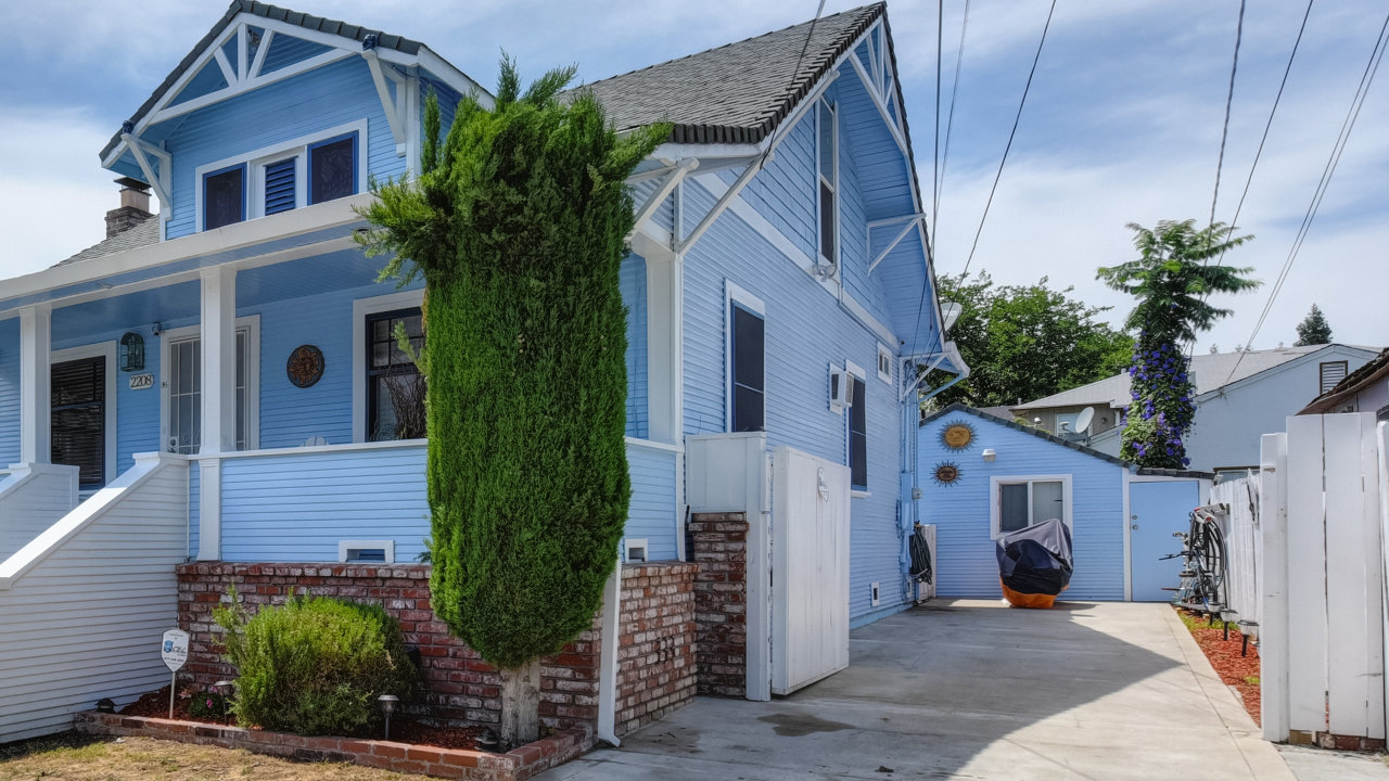 2208 34th Street, Sacramento, CA, 95817 Scene 4