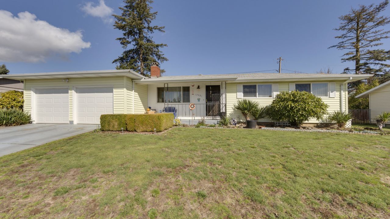 17021 SE Alder St, Portland, OR, 97233 Scene 3