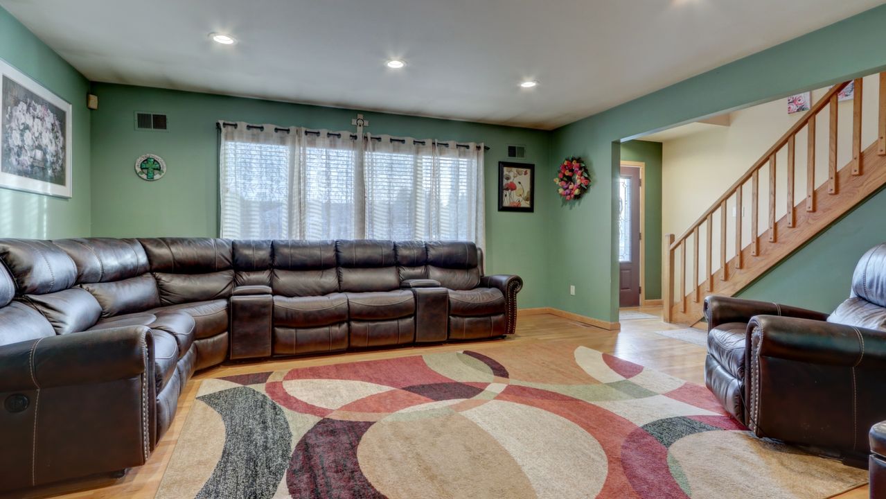 115A Claremont Ave, West Babylon, NY, 11704 Scene 4