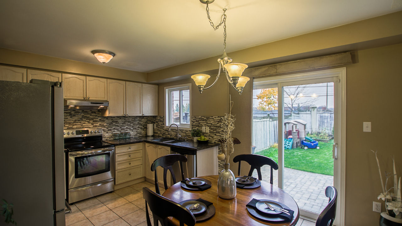 84 Saintsbury Crescent, Brampton, ON, L6R2V8 Scene 4