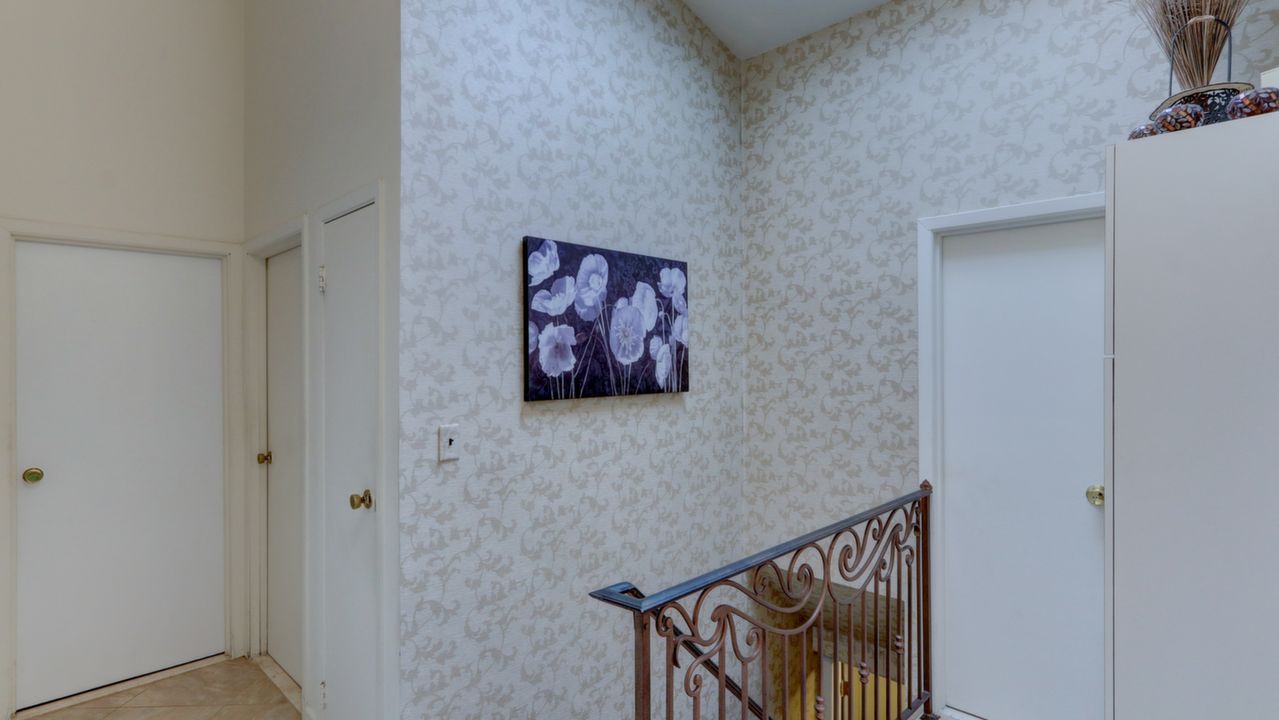 2542 Nelson Dr, Seaford, NY, 11783 Scene 3