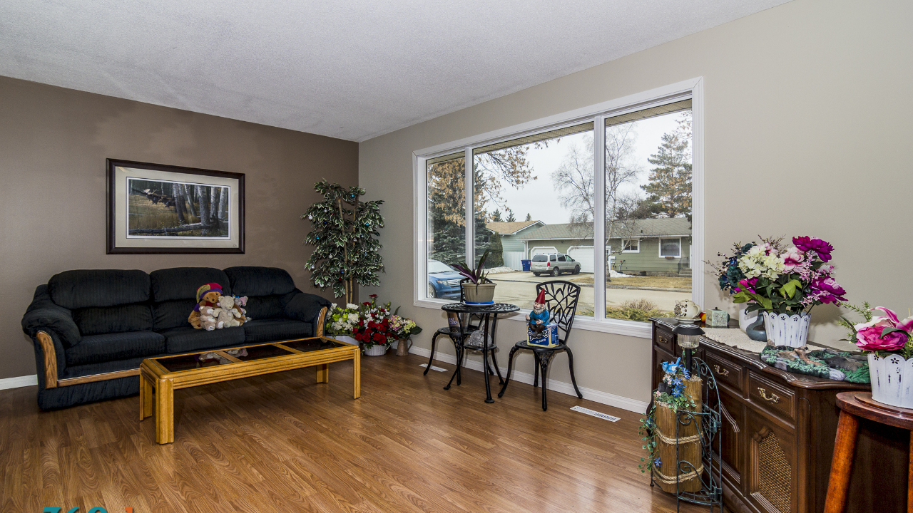 109 3rd St East, Langham, SK-103