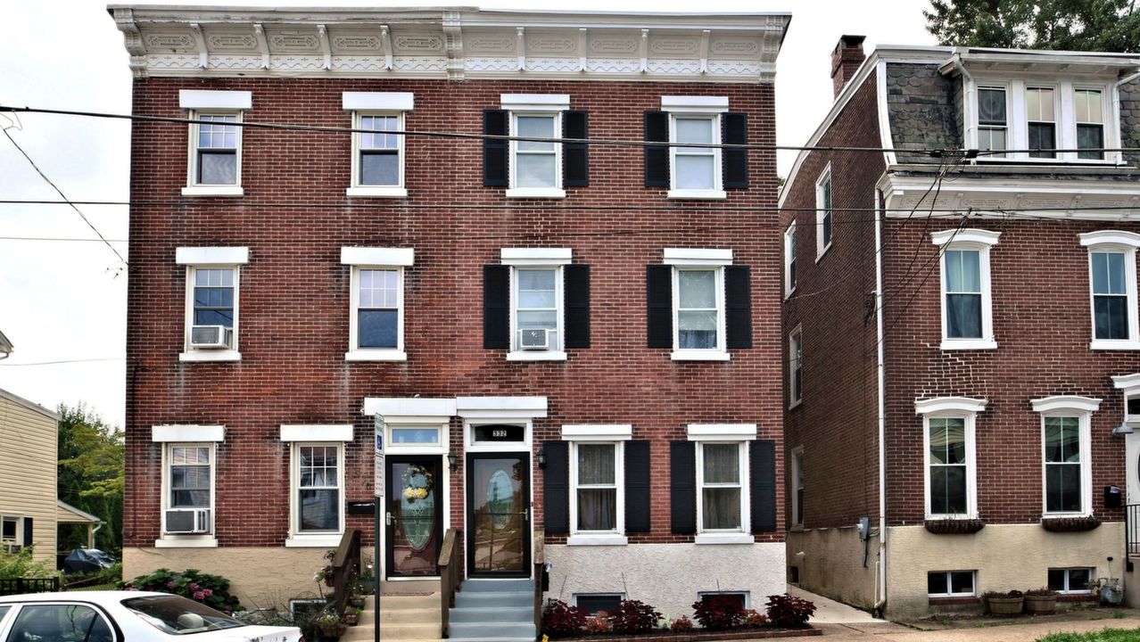 332 1st Ave, Phornixville, PA, 19460 Scene 1