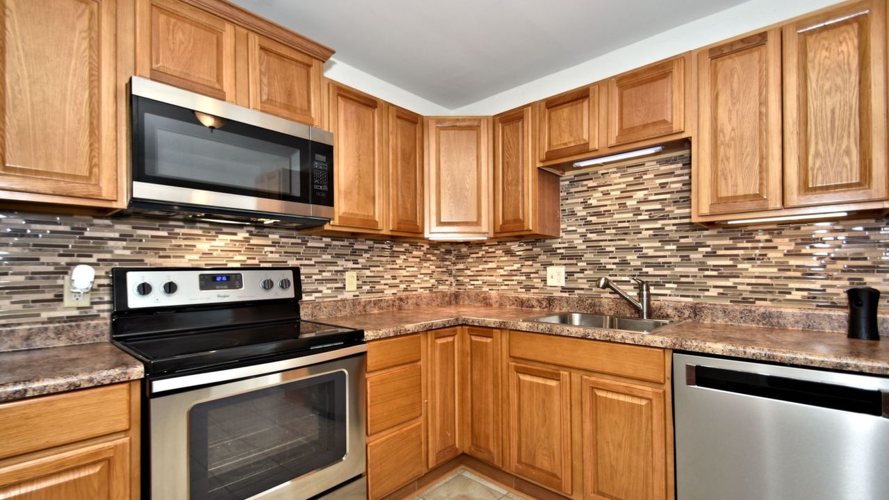 332 1st Ave, Phornixville, PA, 19460 Scene 3