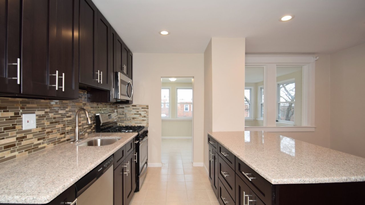 321 Hermitage St, Philadelphia, PA, 19128 Scene 3